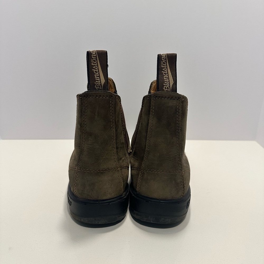 Blundstone Rustic Brown Suede Chelsea Boots - Picture 4 of 6